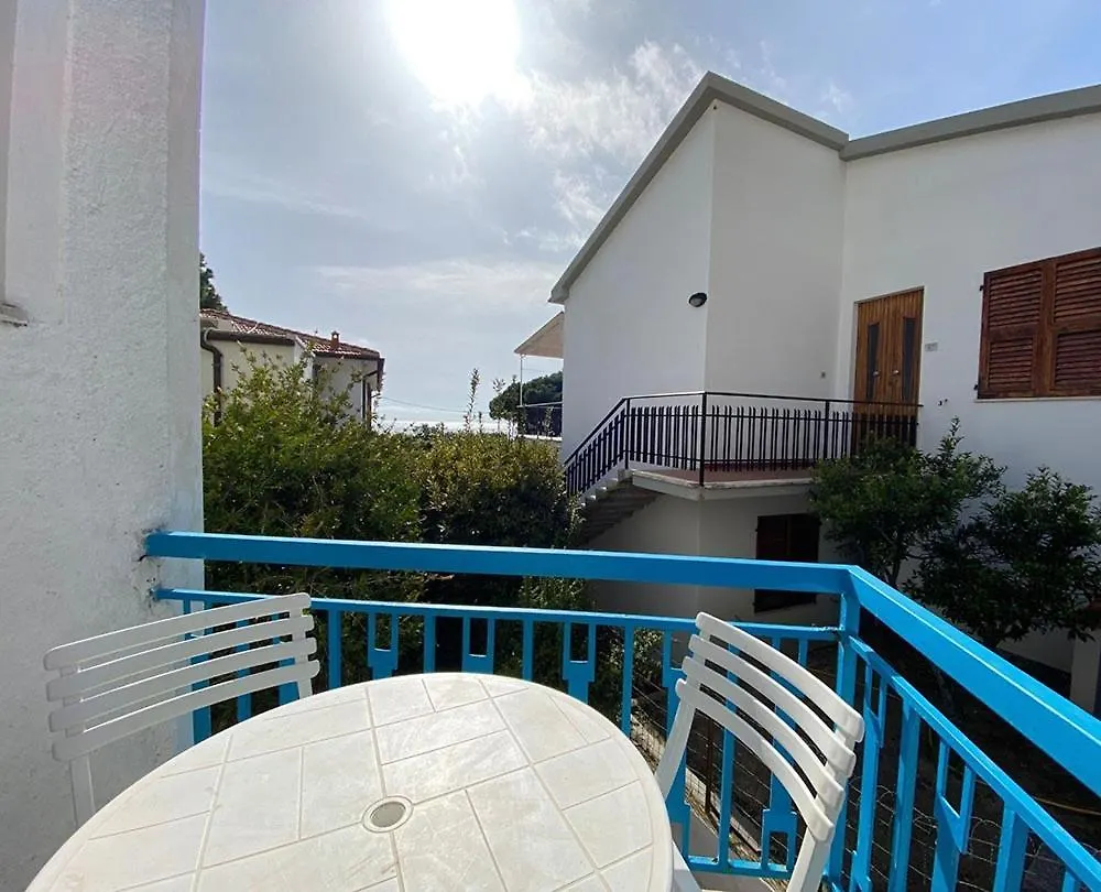 Hotel Lorenza B&B E Mini Suite Spiaggia di Cavoli