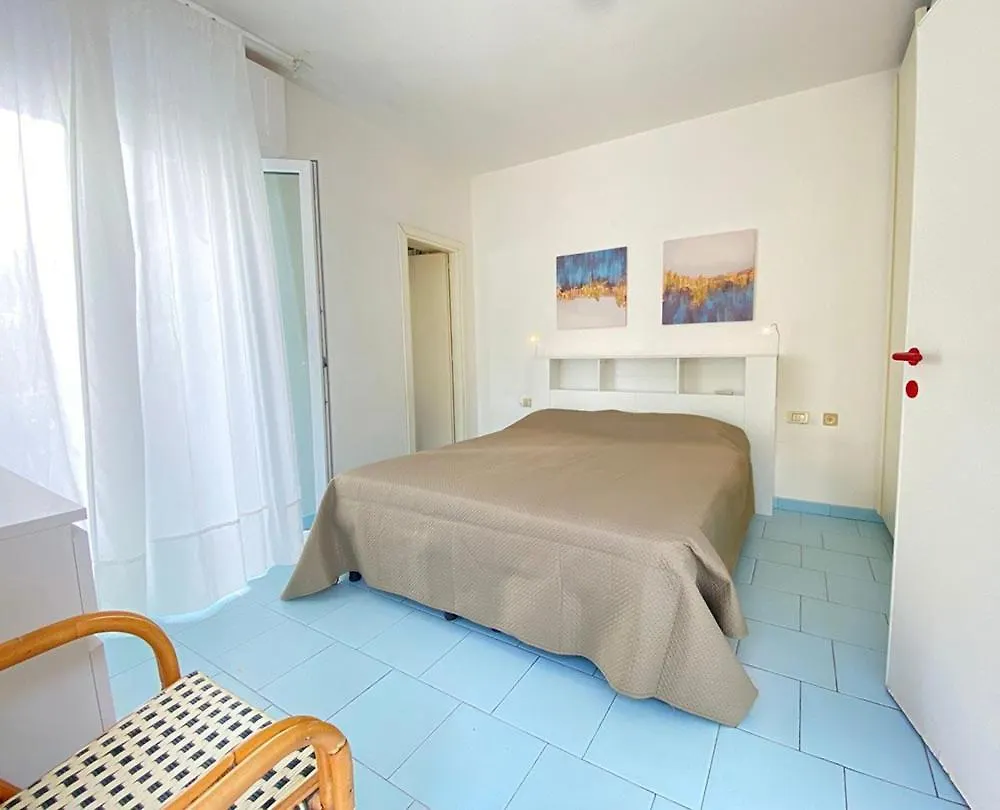 ***  Hotel Lorenza B&B E Mini Suite Spiaggia di Cavoli Italy
