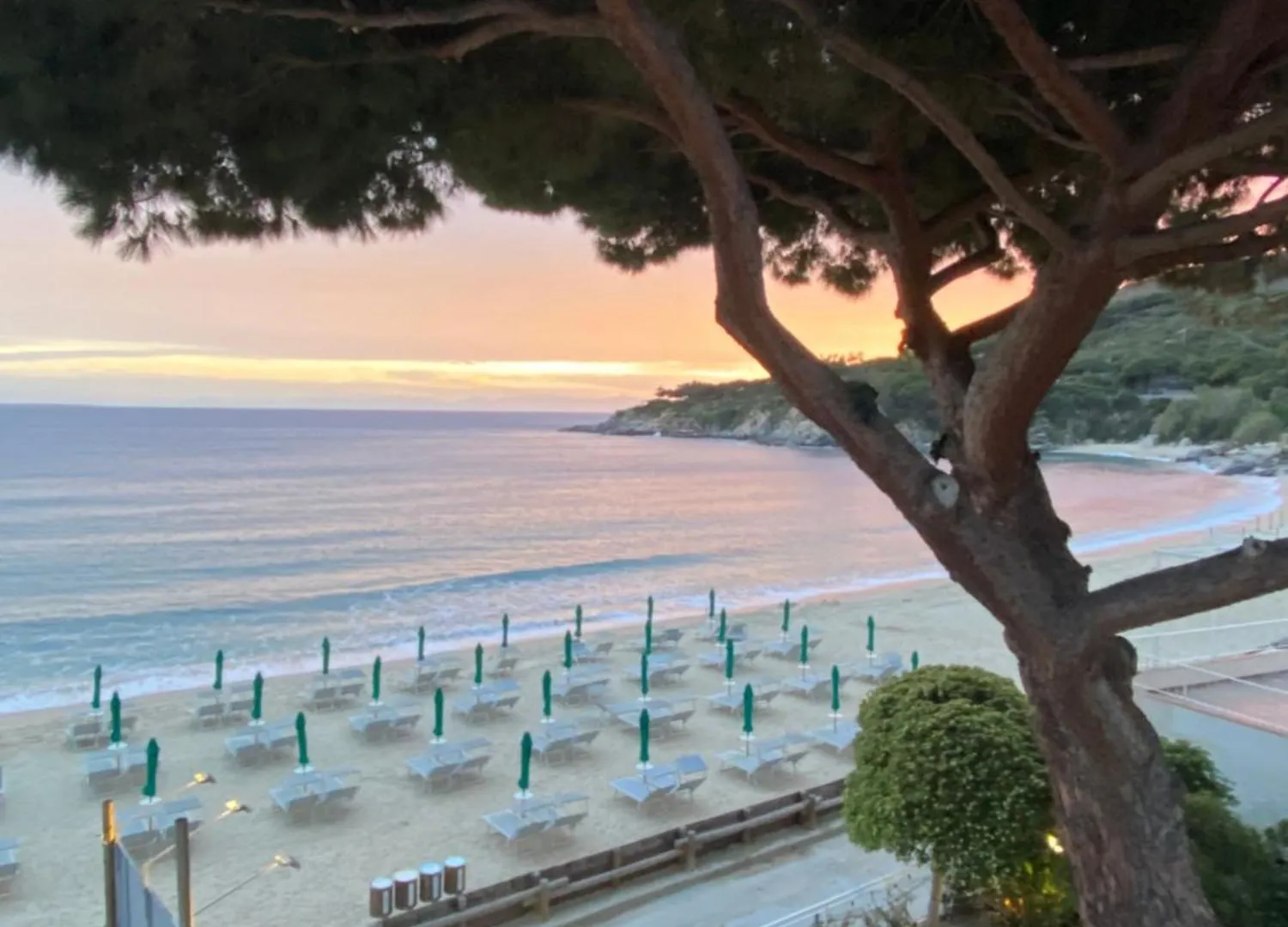 Hotel Lorenza B&B E Mini Suite Spiaggia di Cavoli 3*,