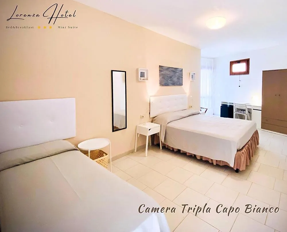Hotel Lorenza B&B E Mini Suite Spiaggia di Cavoli