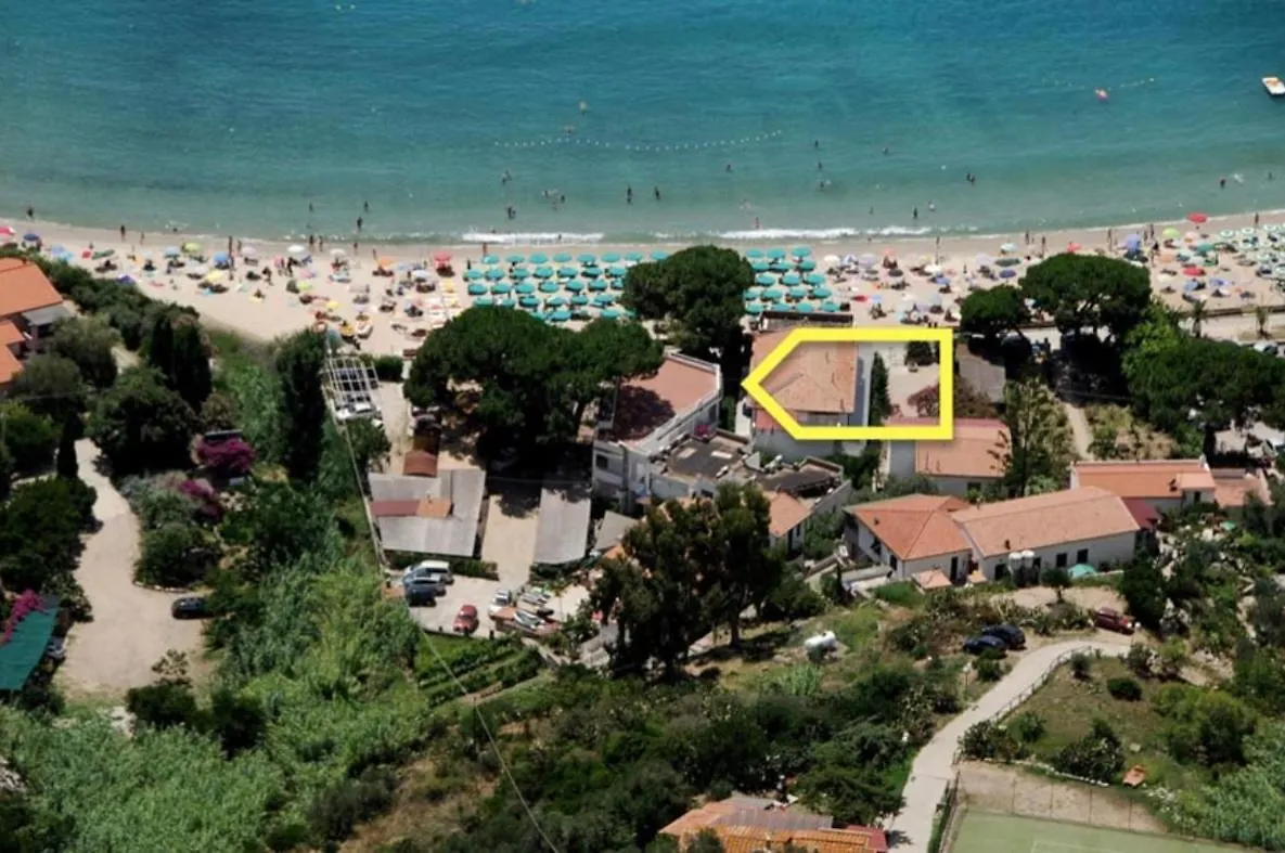 Hotel Lorenza B&B E Mini Suite Spiaggia di Cavoli